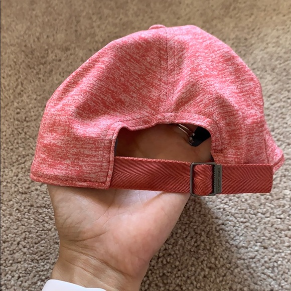 Women's UA Microthread Twist Renegade Cap - Picture 5 of 5